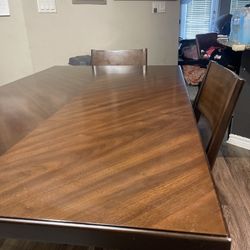 Dining Room Table 