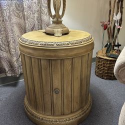 End Table/Storage