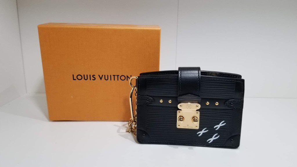 Louis Vuitton Black EPI Leather Trunk Multicartes Key Chain and Bag Charm