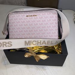 Michael Kors Crossbody Gift For Mothers Day 