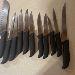 11 Piece Knife And Wood Block