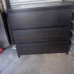 3 Drawer Dresser.