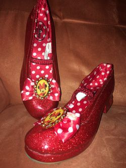 Minnie Mouse shoes that light up
