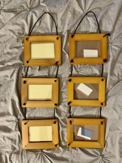 Urban Outfitters hanging frames