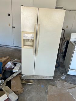 Fridge 32 inch