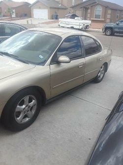 2001 Ford Taurus