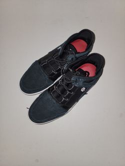 Skate Shoes Size 7