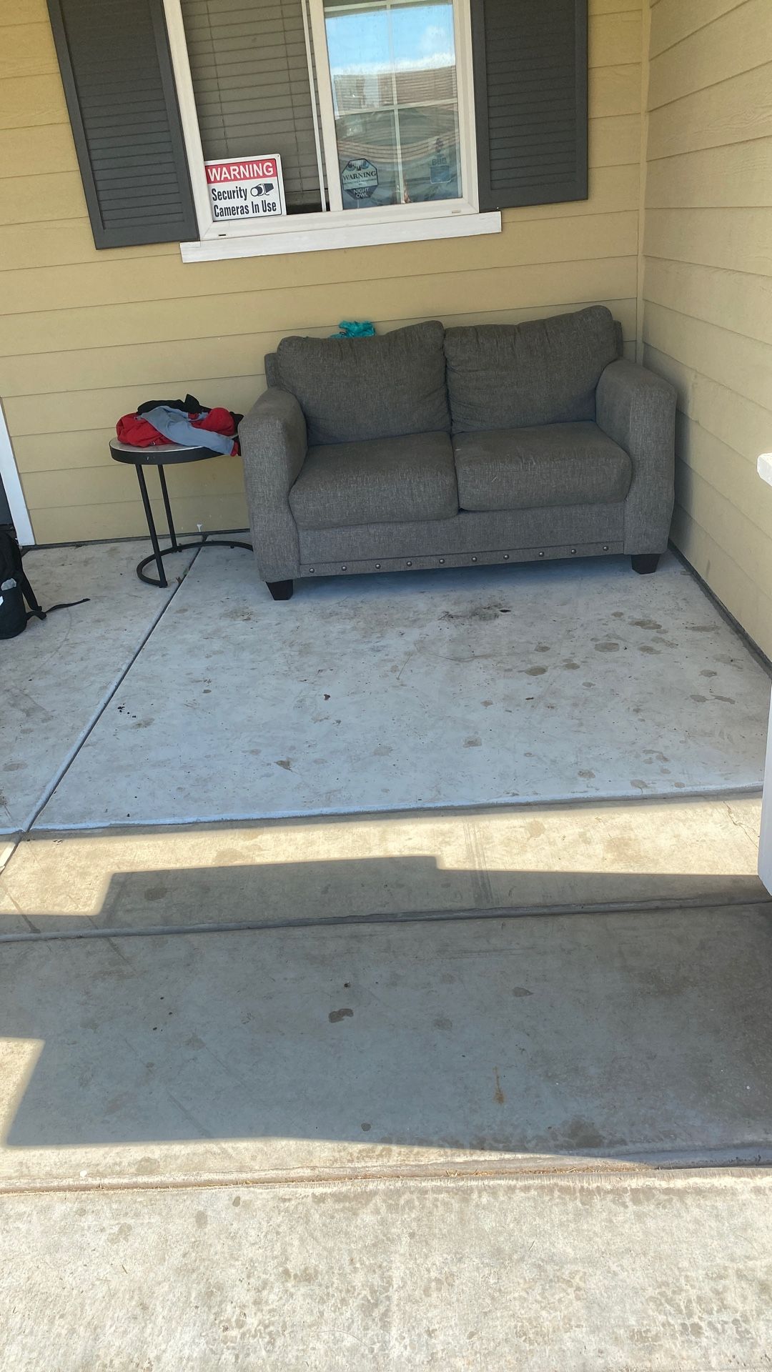 Free Couch And Table 