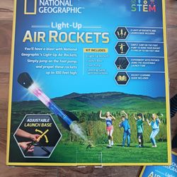 National Geographic Light Up Air Rockets