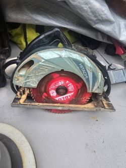 Hitachi Circular Saw with Blade