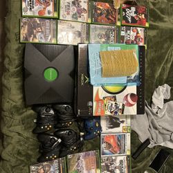 Original Xbox With Box,Controller,Cables,& Instruction Manual 