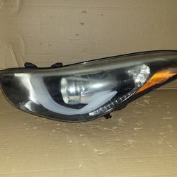 2014-2015-2016 Hyundai Elantra Sedan Left Headlight With Projector