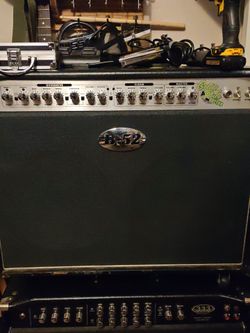 B-52 AT 2x12 100 watt triple rectifier combo amplifier