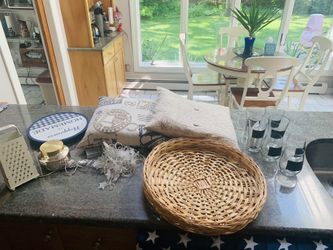Home Decor, Kitchen Grater Lamp, Pillows Lot 