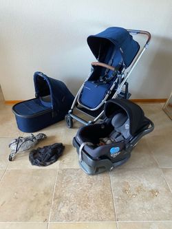 Uppababy Cruz V2 Stroller with Bassinet and Car Seat Blue