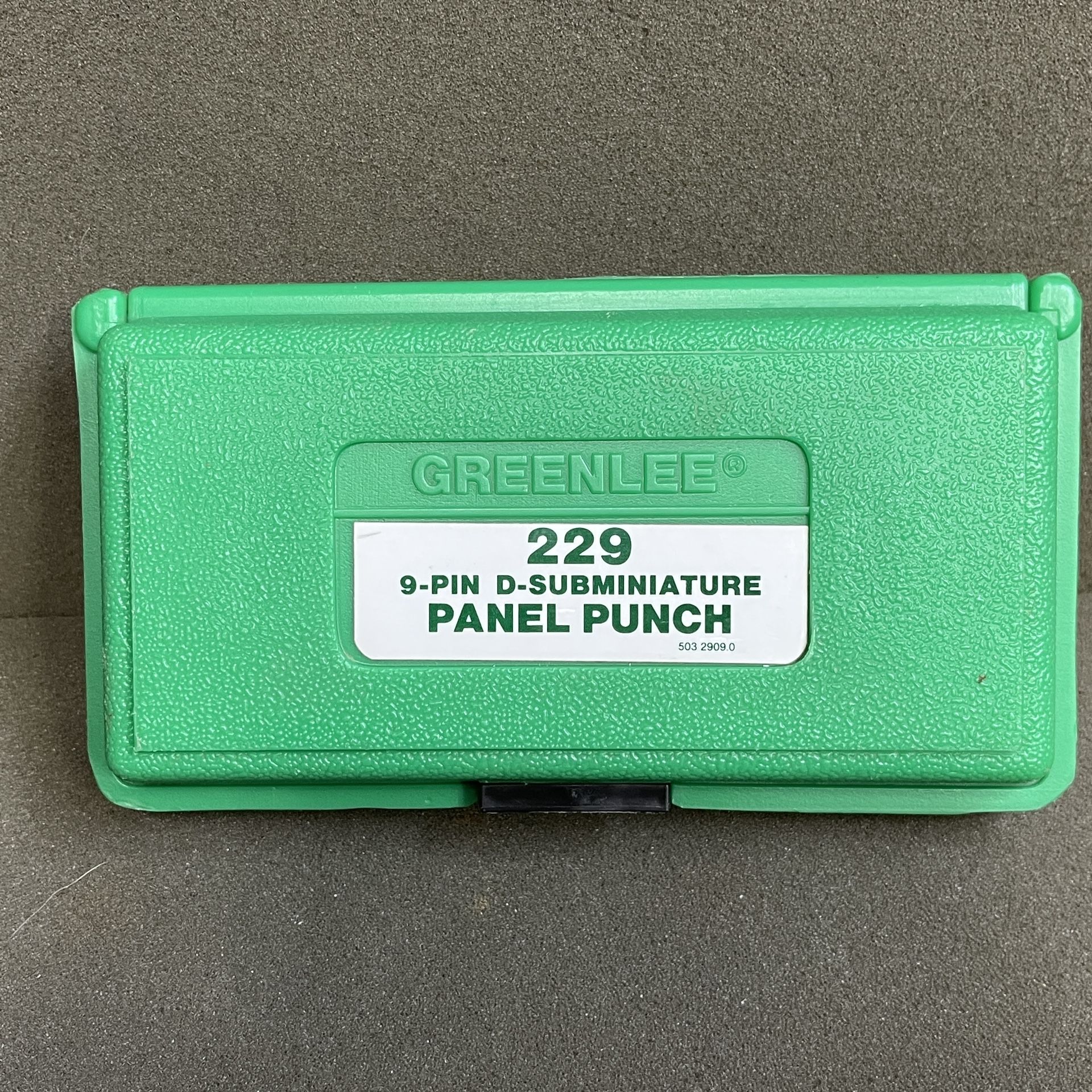 New) Greenlee 229 9 Pin D-Subminiature Panel Punch DB9 D-sub RS