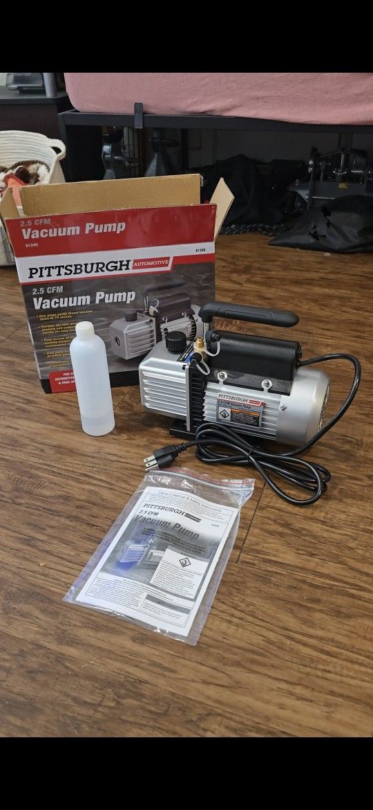 Pittsburgh 2.5CFM portable Vacuum Pump BRAND NEW