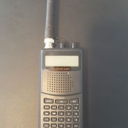 RADIO SHACK PRO-79 SCANNING RECEIVER WEATHER ALERT S/NO. C055538 (Used In Good Condition)

