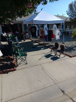 Yard sale TODAY
