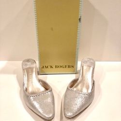 Women’s Jack Rogers Audrey Kitten Heel  Size 9.5 Platinum