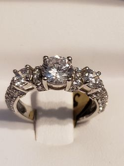 Elegant 3 Stone Wedding/ Engagement ring
