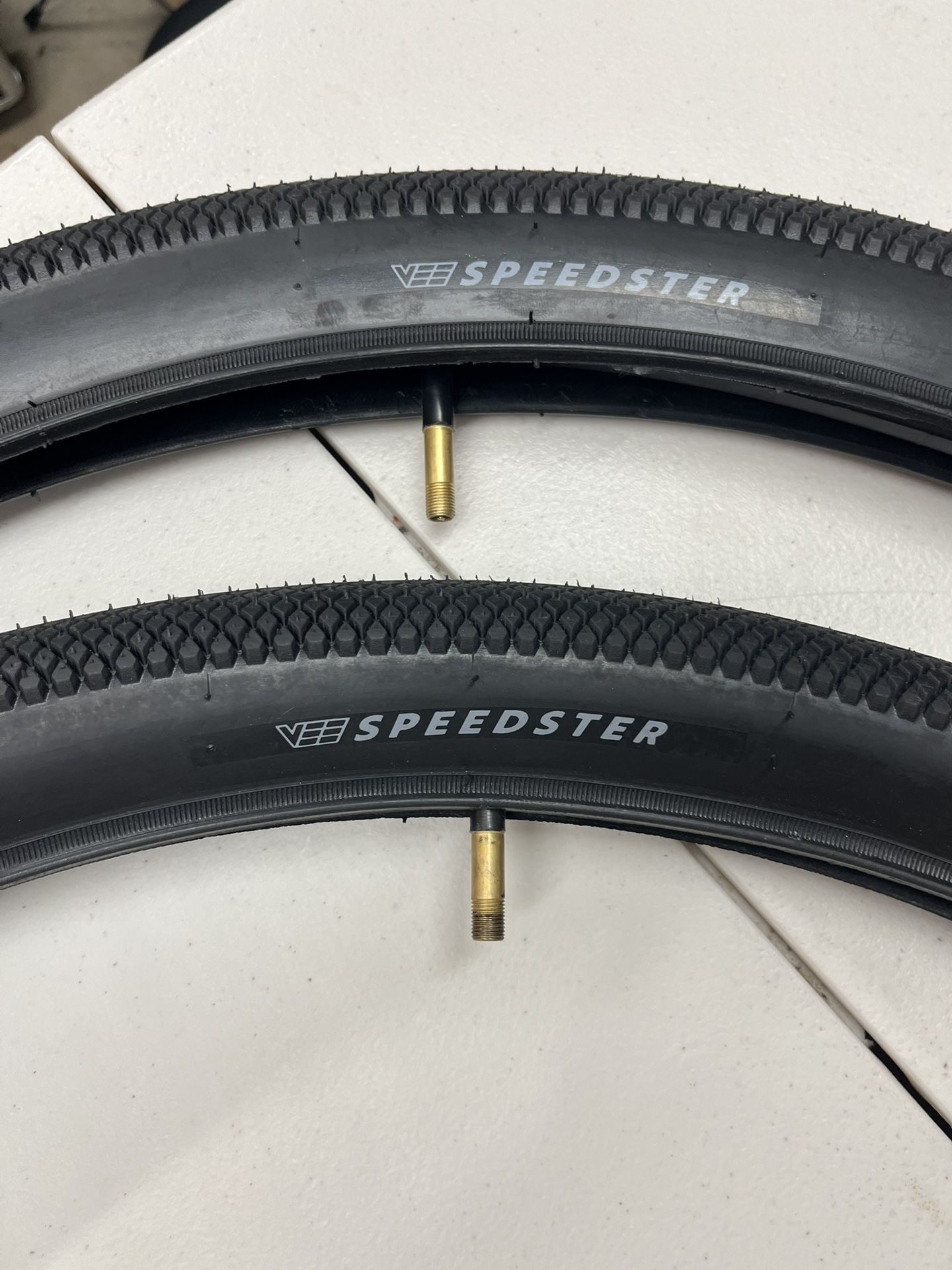 Vee Speedster Tires 29 X 2.00