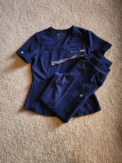 Figs Navy Scrubs Size https://offerup.com/redirect/?o=U21hbGwubGltaXRlZA== Edition Top Very Pretty