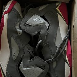 Shoes/kids size 7