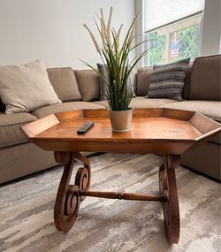 Coffee Table/ Side Table