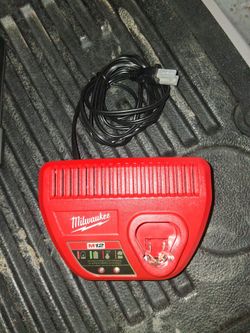 Milwaukee m12 charge new