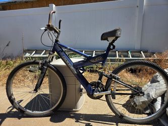 Mongoose DXR Mountain Bike