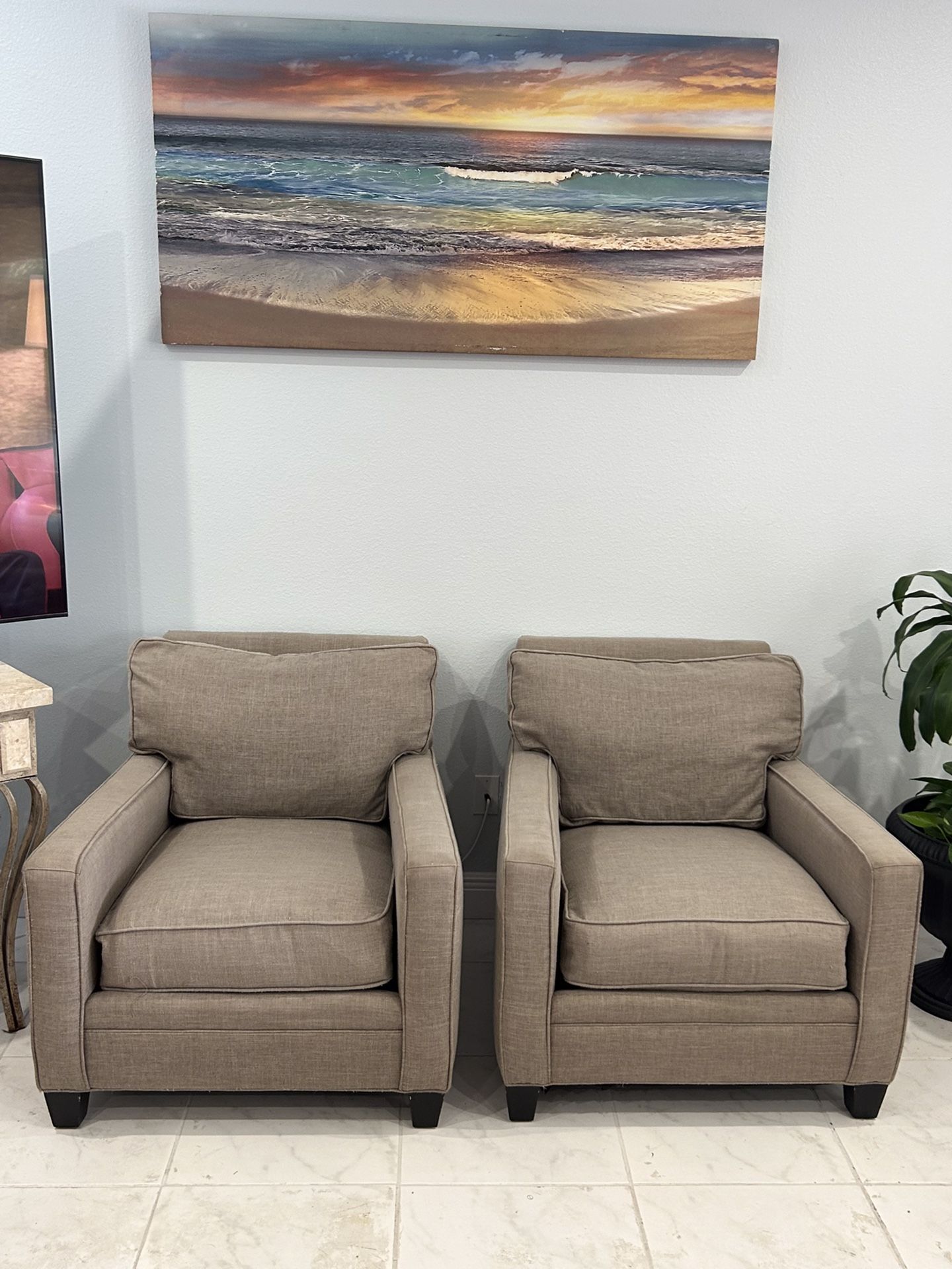 Sofa King Comfortable Gently Used Club Chairs For Sale! Free Local Delivery 🚚