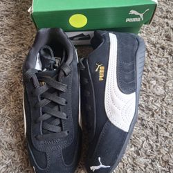 Size 1Y Girls Shoes $20