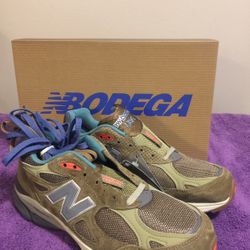 Bodega Here To Stay NB 990v3