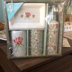 In decor Four Piece Decorative Bathroom Set