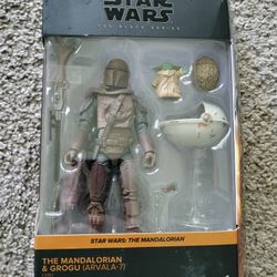 Star Wars The Black Series The Mandalorian & Grogu (Arvala-7) 