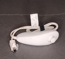 Nintendo Wii Original White Nun Chuck