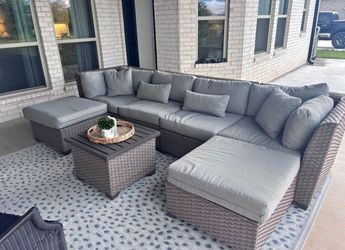 Outdoor patio furniture