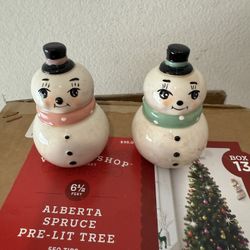 JOHANNA PARKER SNOWMAN SALT & PEPPER SHAKERS