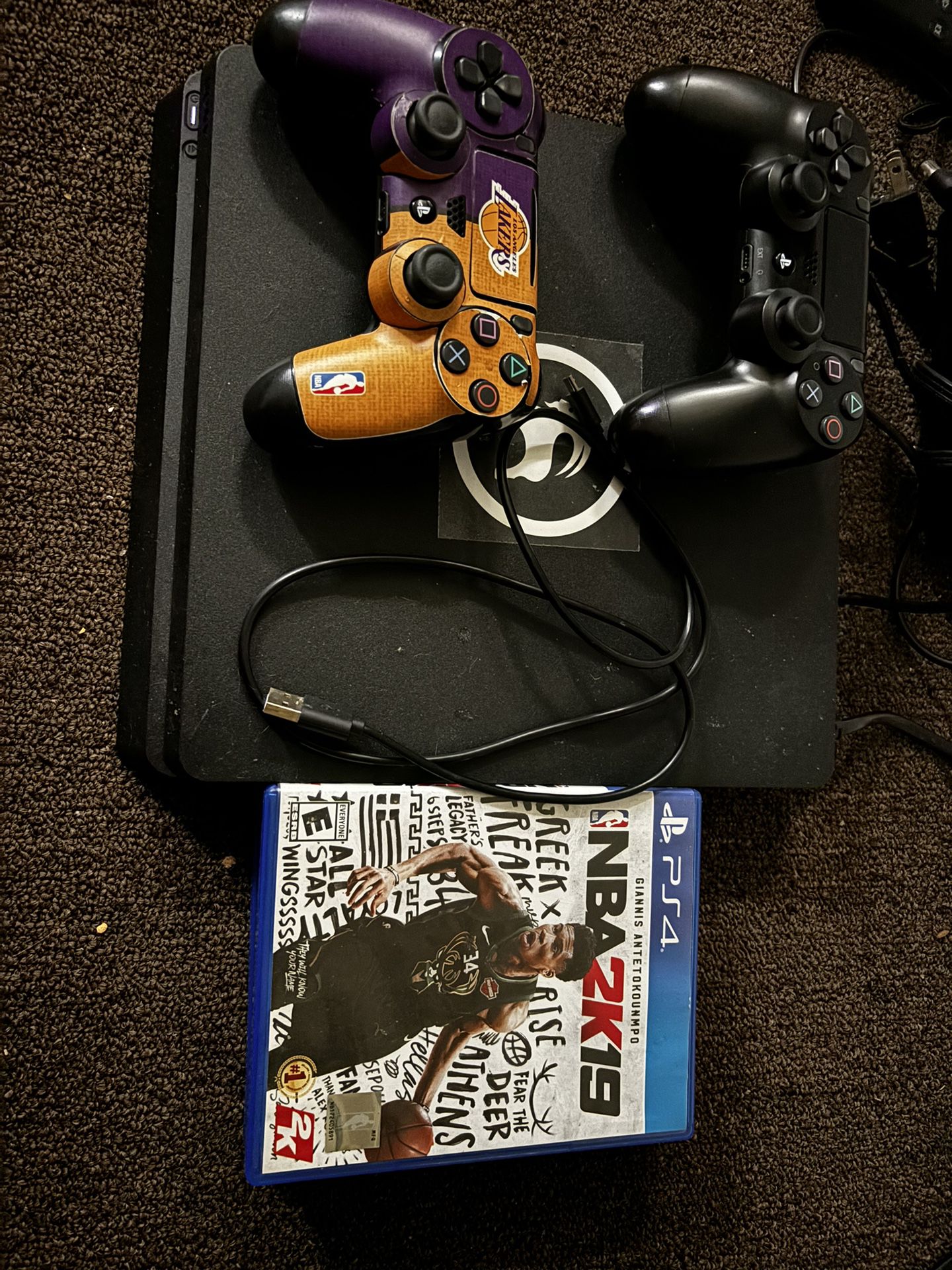 PS4 1tb Two Controllers Plus Games 