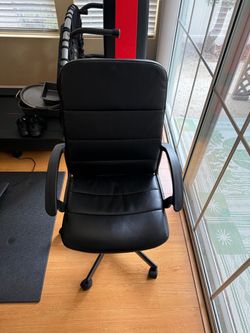 Black Leather Office Chair with Armrests