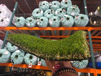 HUGE TURF SALE $1.45 Artificial Grass 86 / zacate paato fake