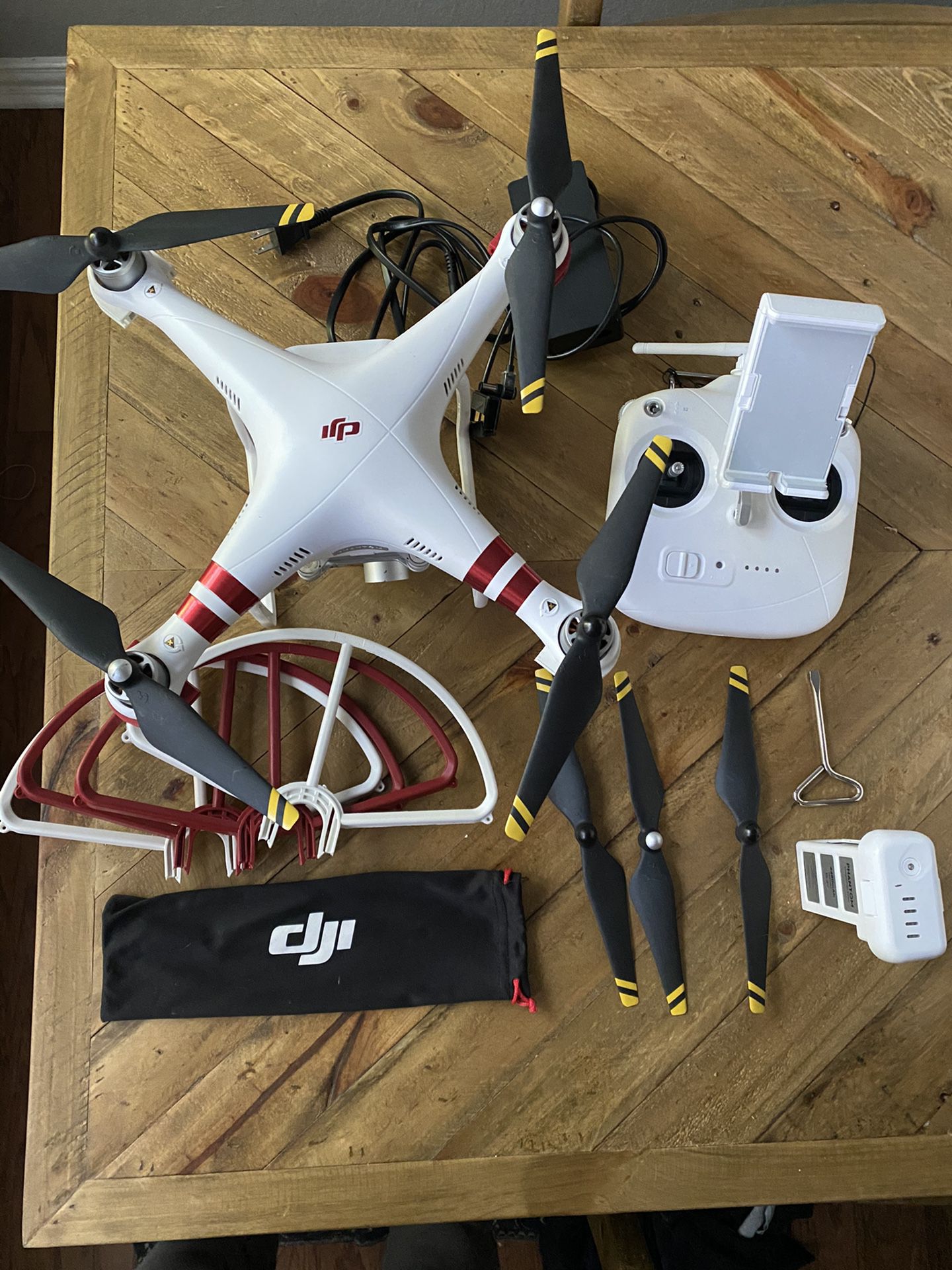 DJI phantom 3 standard camera drone 2.7k