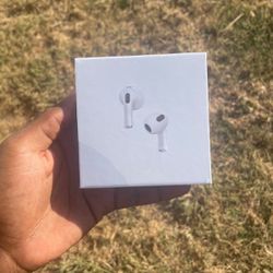 Apple AirPods 3rd Generation with Charging Case