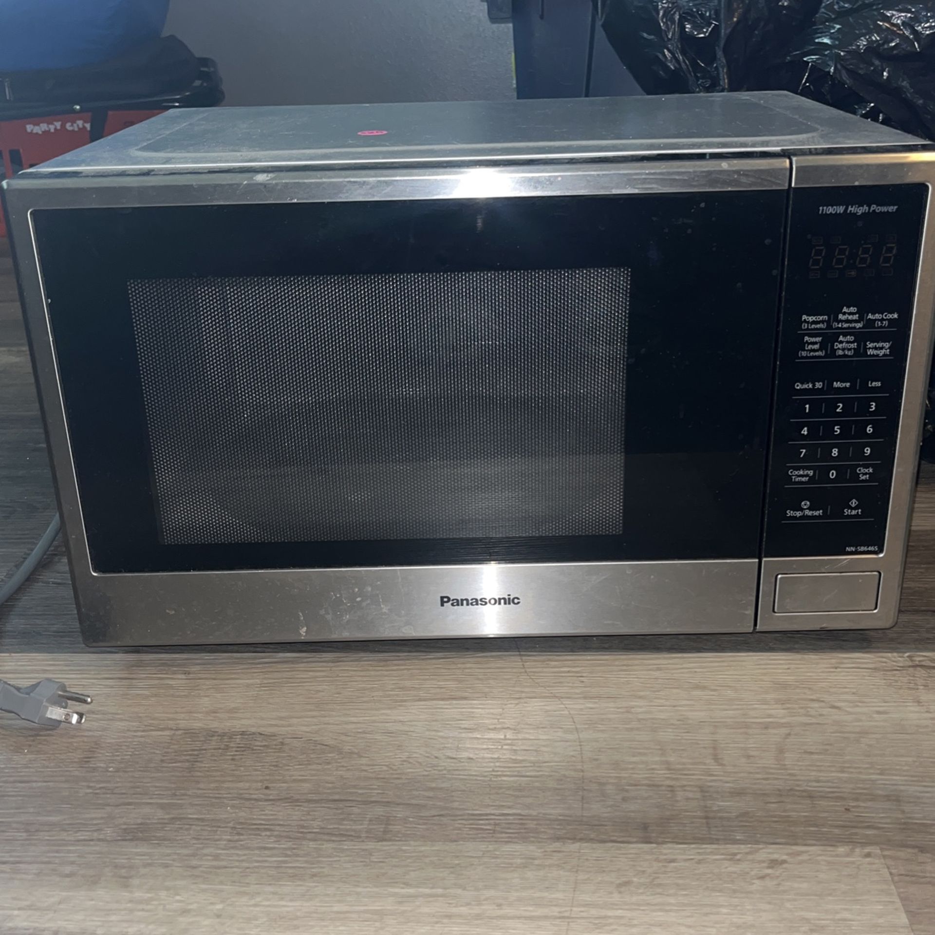 Panasonic 1100w High Power Microwave
