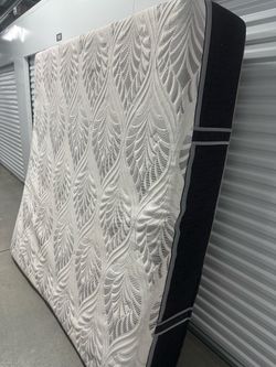 Novaform King Size Mattress