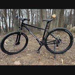 Cannondale Trail Seven 29er’ Mountain Bike L