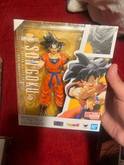 Sh Figuarts raised on earth Goku