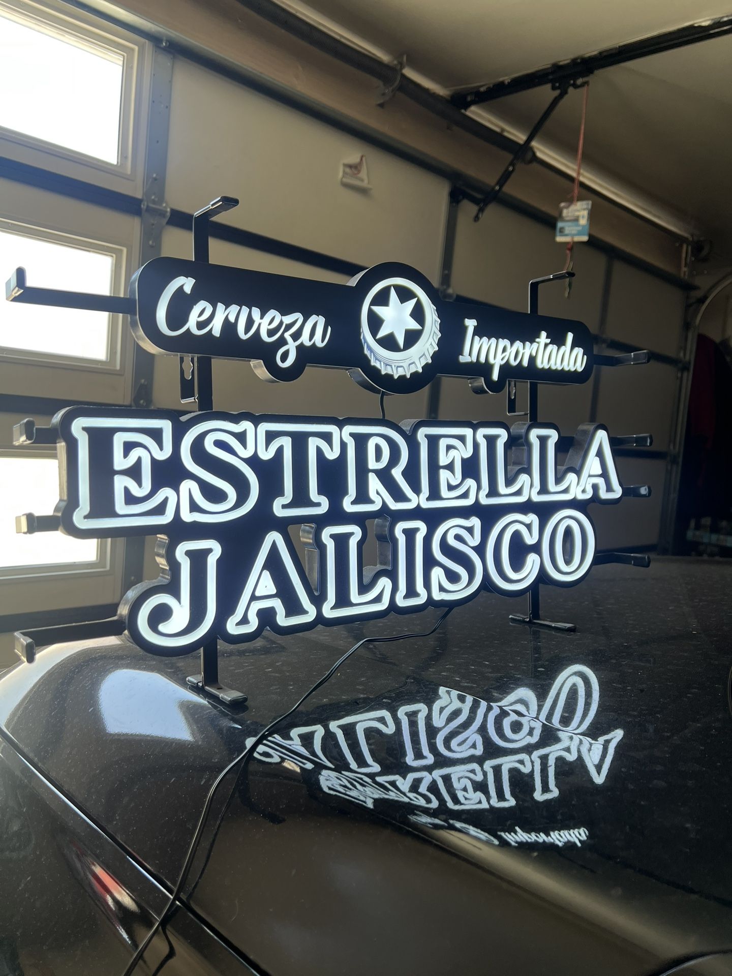 Estrella Jalisco Neon