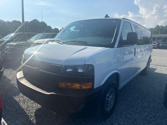 2025 Chevrolet Express Passenger